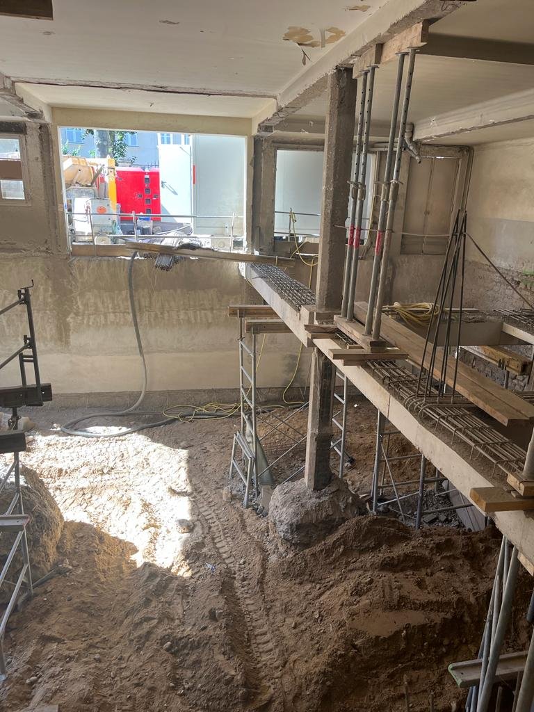 Béton armé et raidisseurs sous-œuvre chantiers BTP Île-de-France